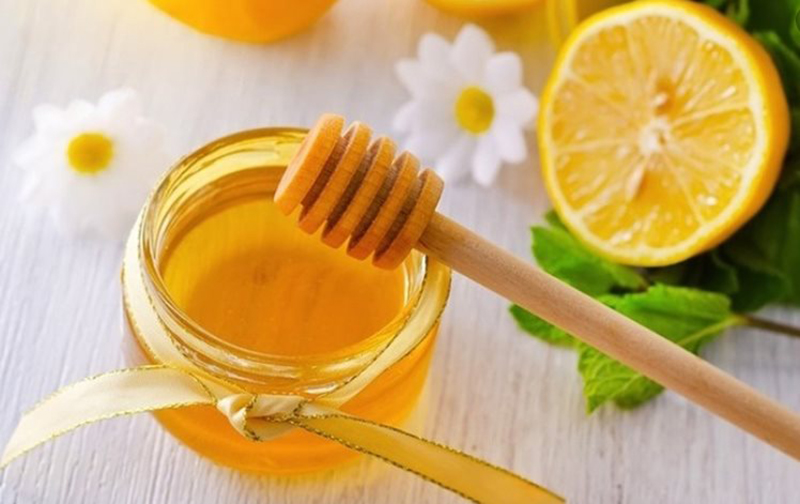 4 cách giúp làn da trở nên mịn màng hơn từ mặt nạ mật ong