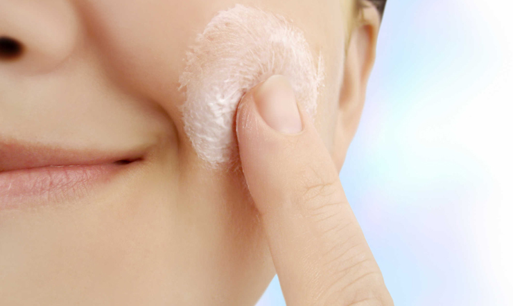 Những sai lầm khi chăm sóc da vào mùa nóng khiến mụn nổi ngày càng nhiều